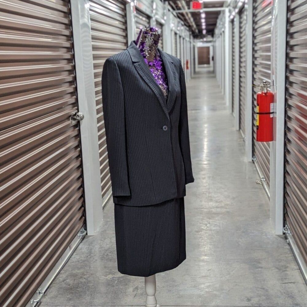 Vintage Le Suit Gray Pinstripe Skirt Suit Professional Career Wear Old Money 10 - Picture 7 of 10